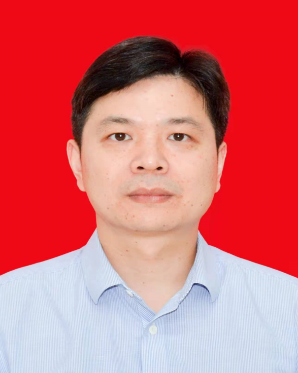 姓    名：谢文.png